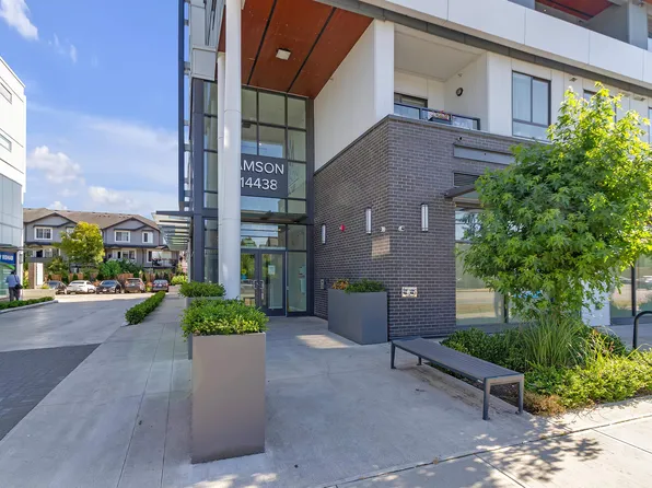 14438 72nd Ave #405, Surrey, BC V3S 2E7