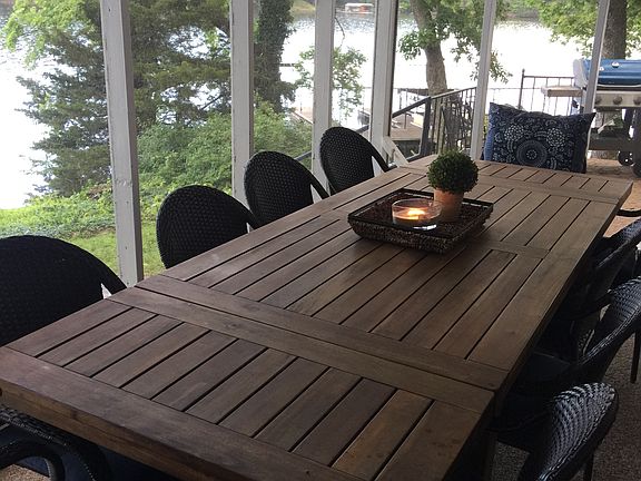 Screened in porch. 