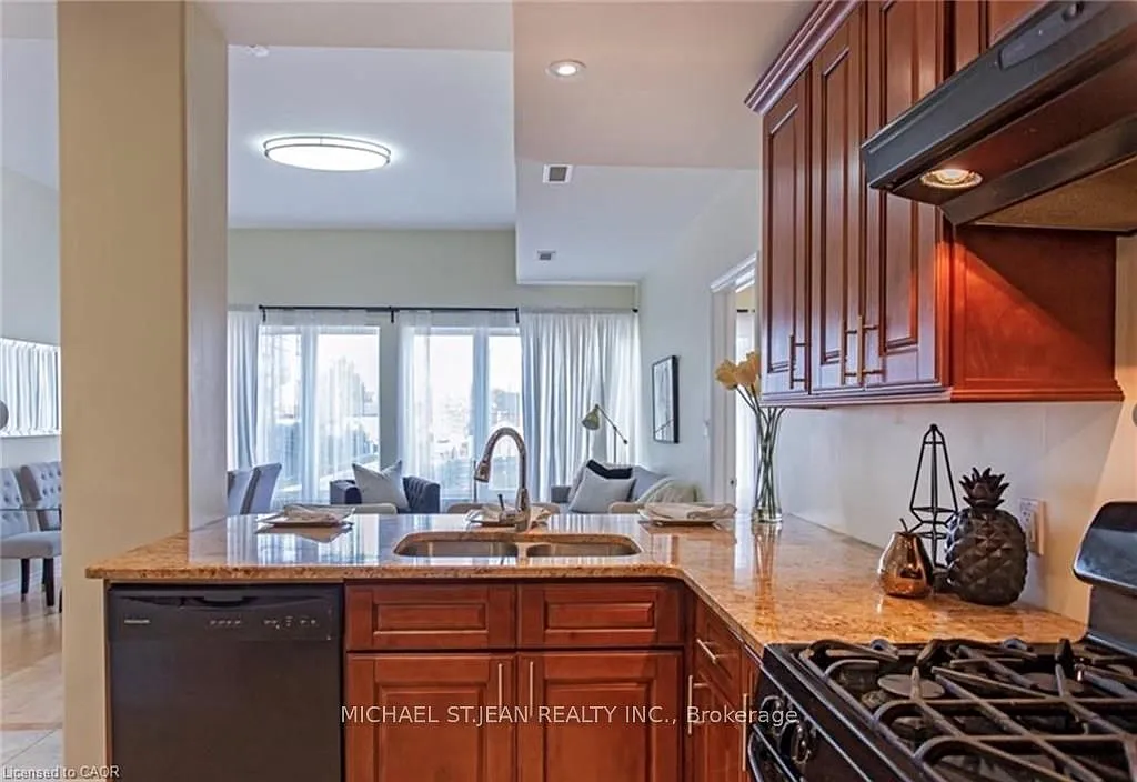 2 bed, $1,899 — Photo 4