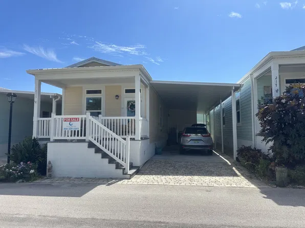 215 NE Coastal Dr #215, Jensen Beach, FL 34957
