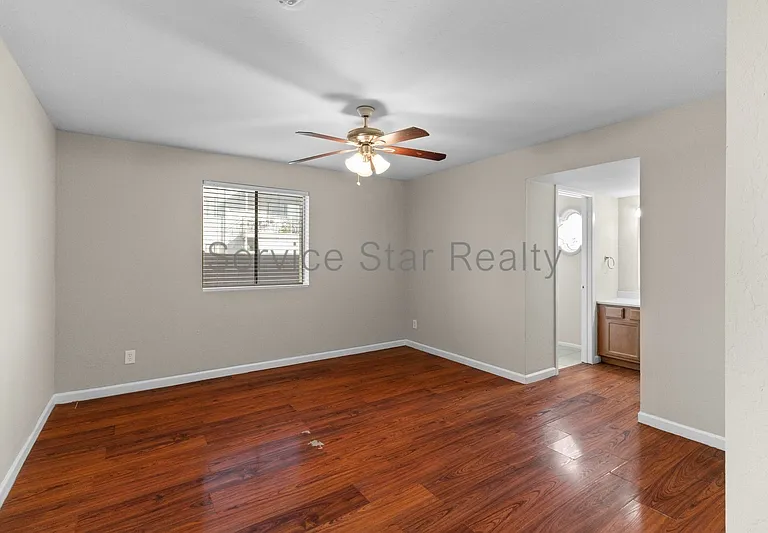 16602 N 25th St #109 — Photo 15