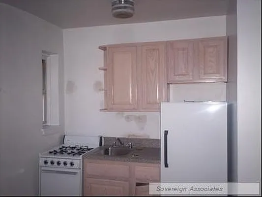 Rented by Sovereign Associates | media 9