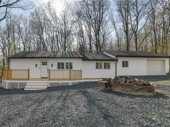 107 Barrys Rd, Effort, PA 18330