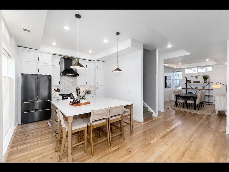 1733 Grove St #4 — Photo 10