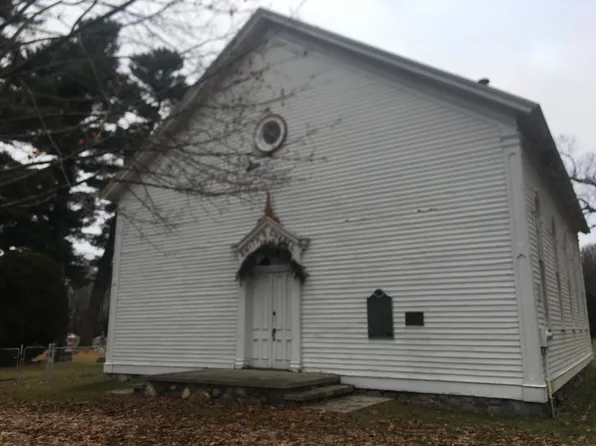 29858 Redfield St, Niles, MI 49120