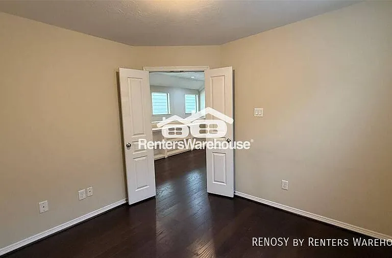 829 W 26th St — Photo 20