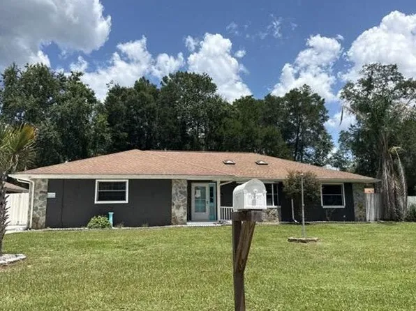9107 N Bertin Dr, Citrus Springs, FL 34434