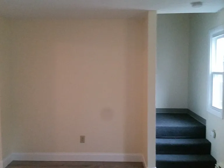 532 Warren St E — Photo 18