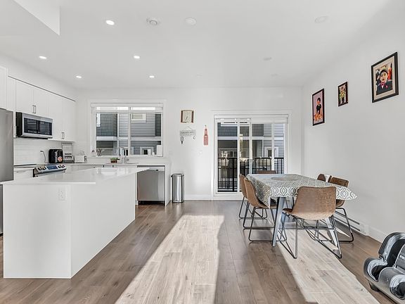 5th image of 12830 62nd Ave #30