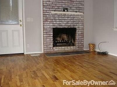 4th image of 665 Manor Dr