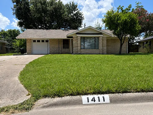 1411 Ansbury Dr Photo 1