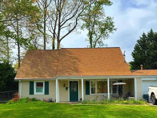 12410 Rockledge Dr, Bowie, MD 20715