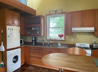 95 W 27th Ave #A, Eugene, OR