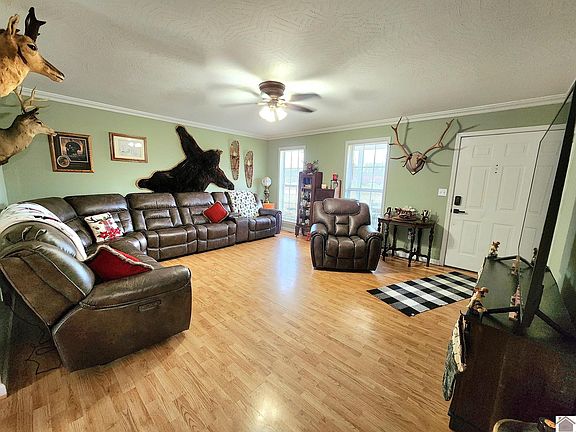 5th image of 74 Woodgrove Rd