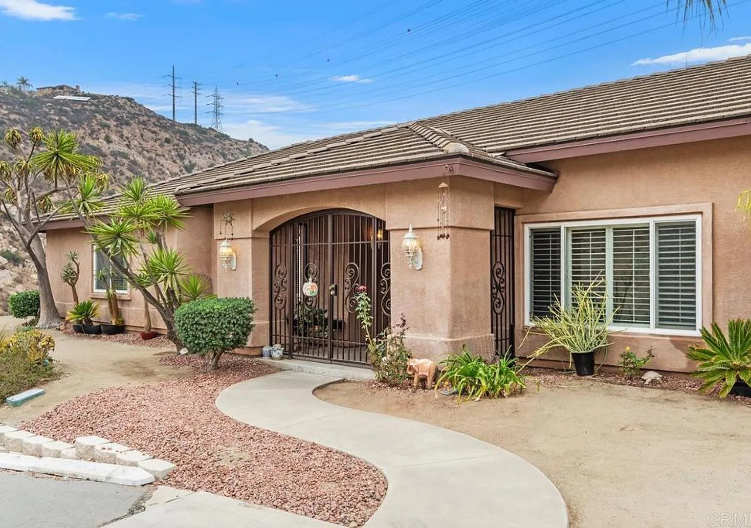Stunning 4BR/3BA Pool Home in Singing Hills View Estate | Rancho San Diego — Photo 4