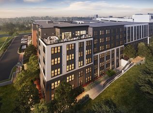 Alta New Carrollton, Hyattsville, MD 20784