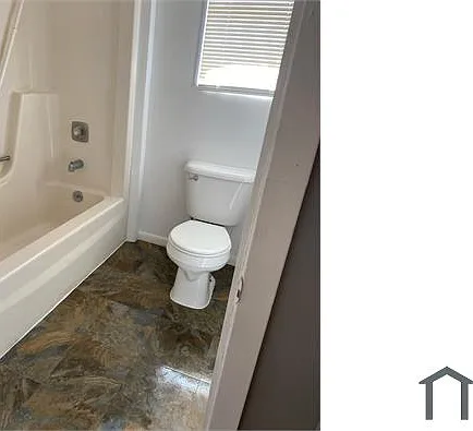 1 bed, 999 sqft, $975 — Photo 3