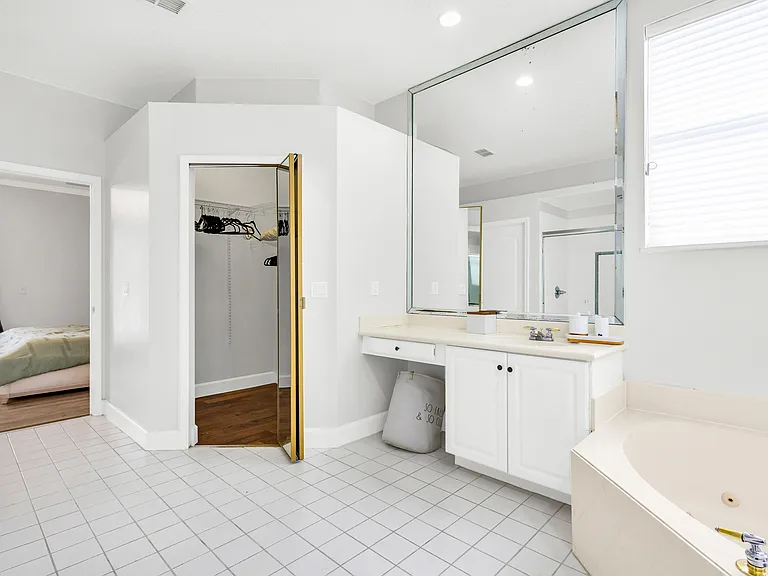 8631 Terrace Pines Ct — Photo 16