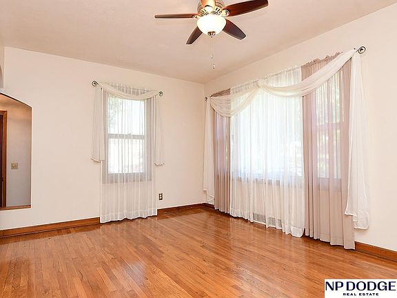 5th image of 4829 S 48th St