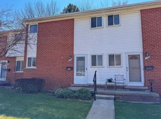 8734 Sterling St, Center Line, MI