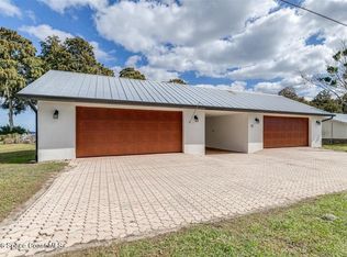 12 N Lakeview Dr, Haines City, FL 33844