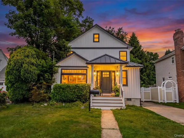 246 Oak Street, Bellmore, NY 11710