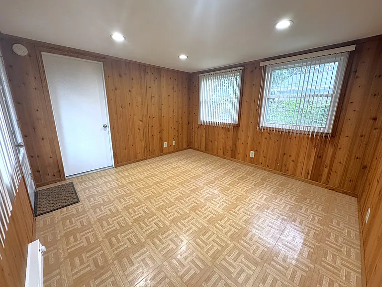 1251 E Colfax Ave — Photo 7