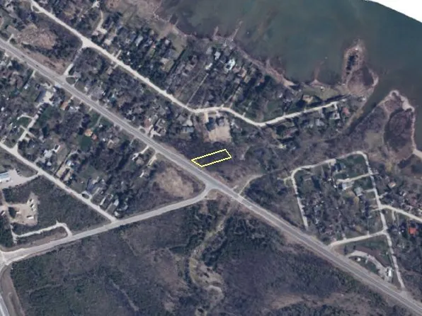 9736 Beachwood Rd, Collingwood, ON L9Y 3Z1