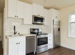 571 Valley St APT 4, Seattle, WA 98109