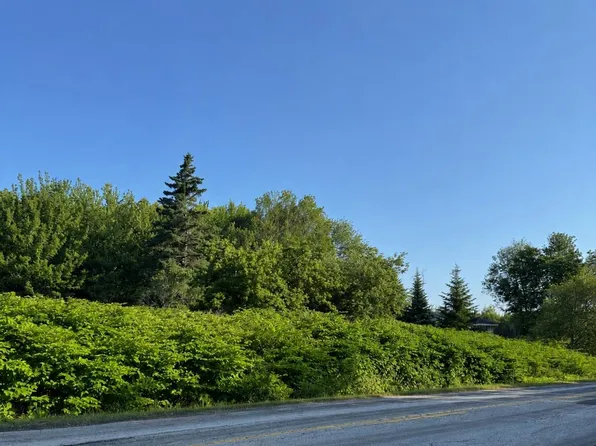 Mood Rd, Yarmouth, NS B5A 0G2