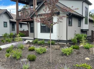 19737 SW River Camp Ln, Bend, OR 97702