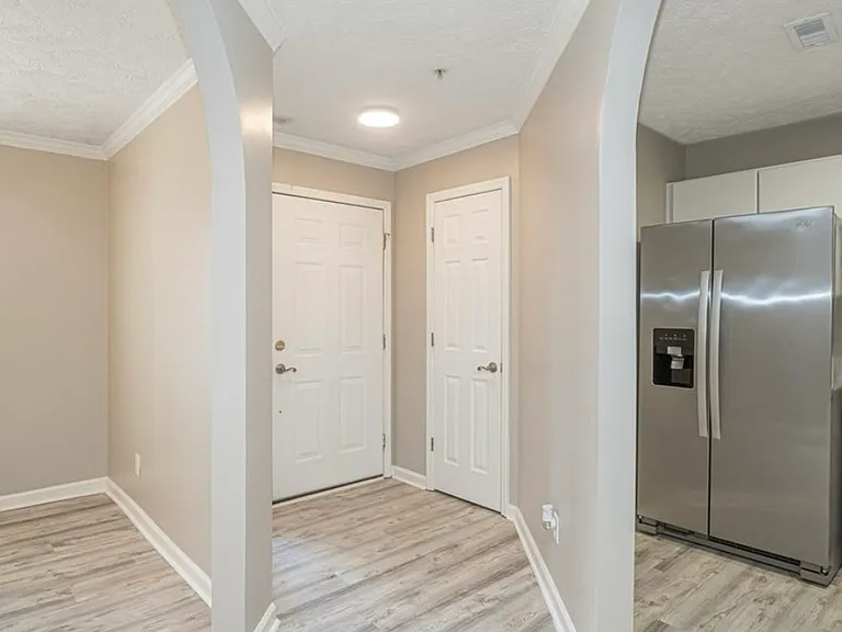 360 Bubble Creek Ct #12 — Photo 4