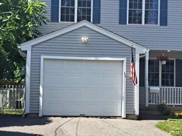 42 Castine St #1, Worcester, MA 01606