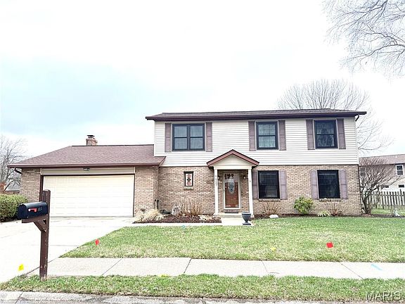5th image of 127 White Pine Ave