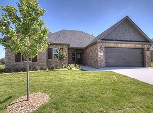 5519 Nottingham Dr, Bartlesville, OK 74006