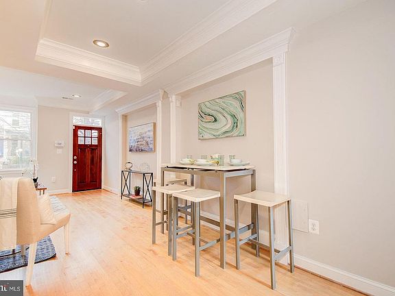 4th image of 413 I St NE