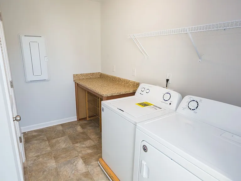 112 Raphael Pl — Photo 7