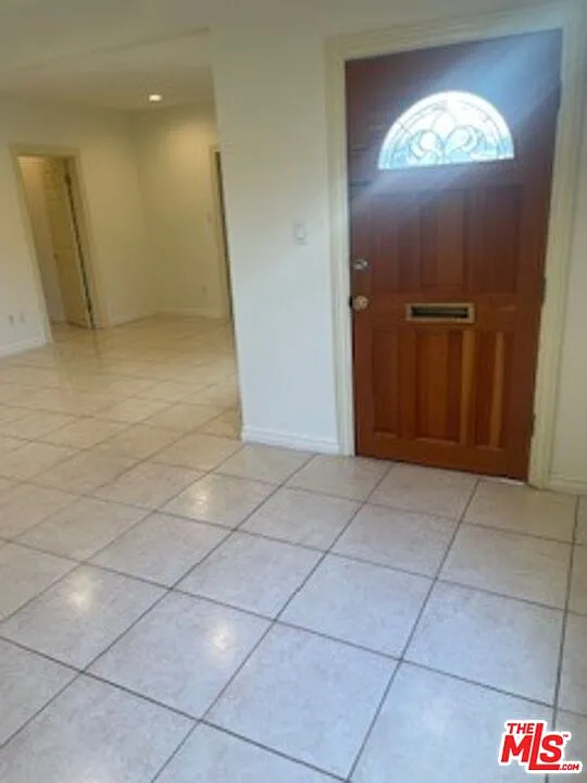 3 bed, 1700 sqft, $6,500 — Photo 3