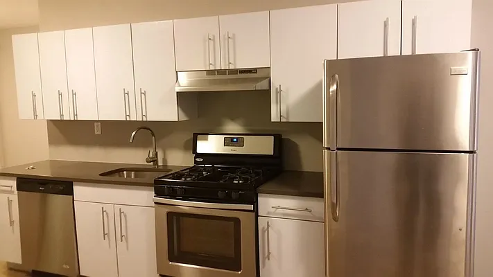 Rented by Bruma Realty LLC | media 7