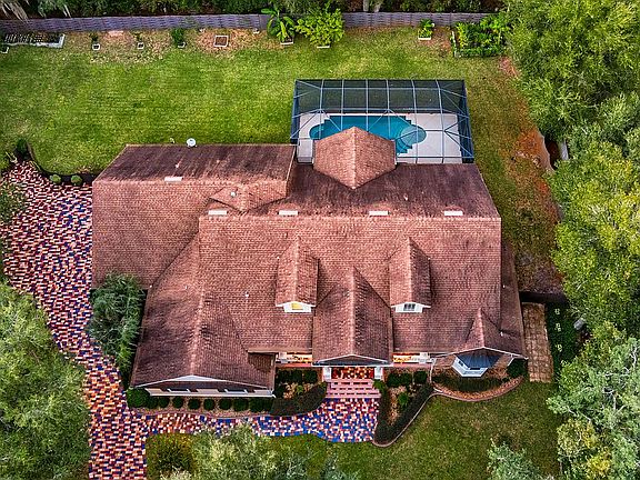 5th image of 344 Old Plantation Dr