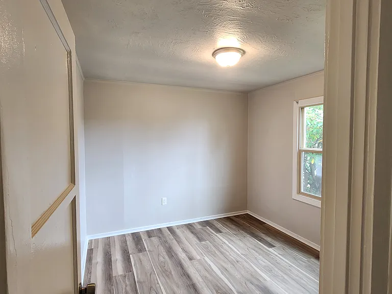River Grove — Photo 25