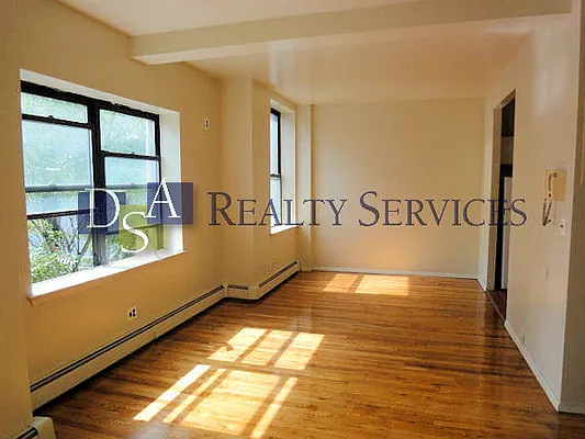 Rented by DSA Realty | media 10