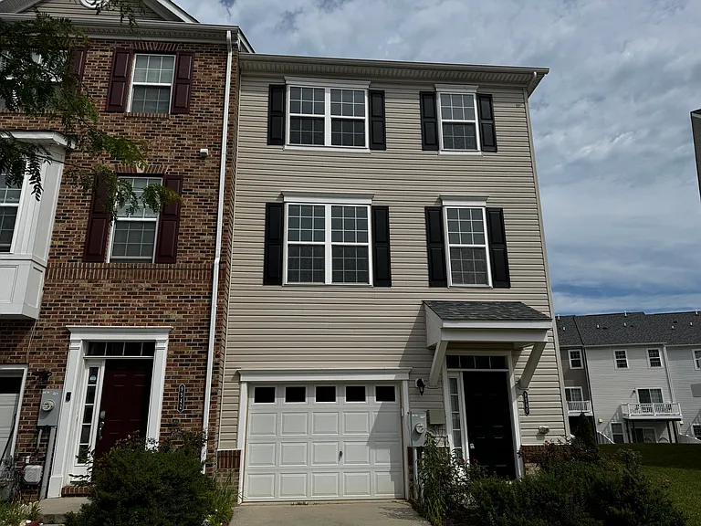 9540 John Locke Way — Photo 1