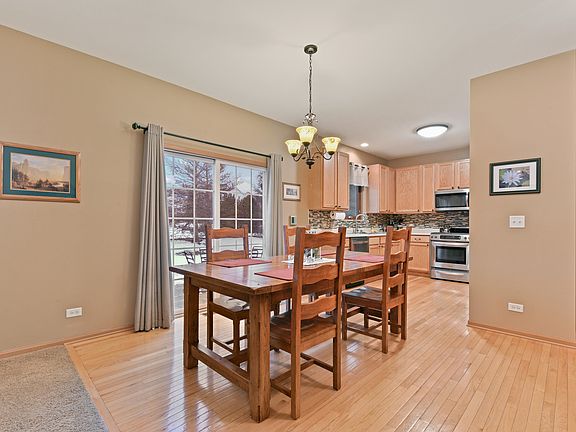 3rd image of 261 Breckenridge Dr