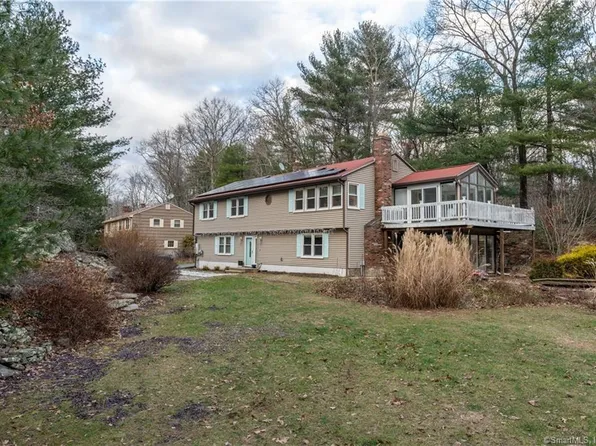 425 Maupas Road, Guilford, CT 06437