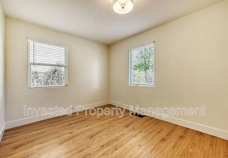 3641 N Josephine St — Photo 7