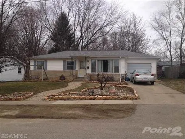 117 Paras Hill Dr, Hartford, MI 49057