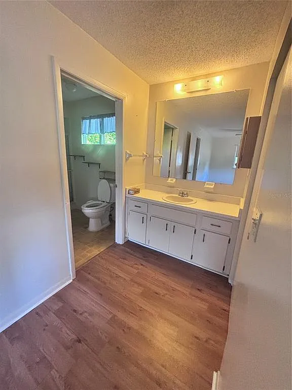 2 bed, 2.0 bath, 1096 sqft, $1,350 — Photo 4
