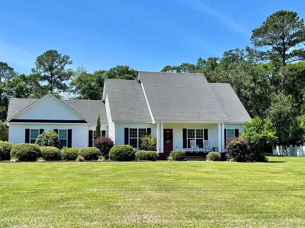 162 Foxworth Trl, Nashville, GA 31639