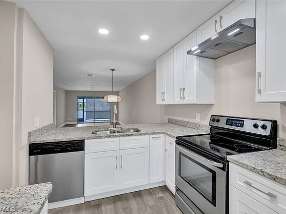 5th image of 321 Cape Coral Pkwy W APT 105